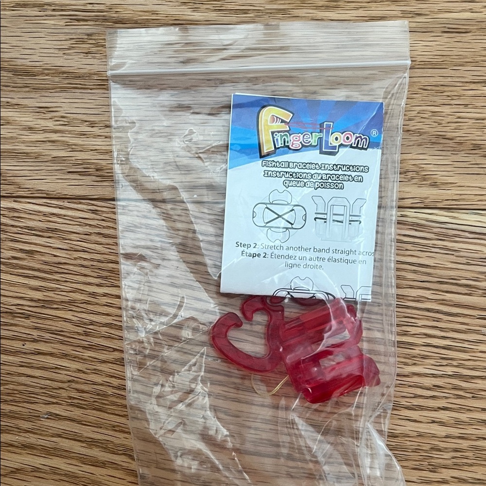 Finger Loom and Rainbow Loom rubber bands for crafting